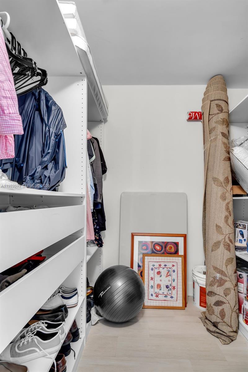 THE CLIPPER AT BISC COVE - Residential