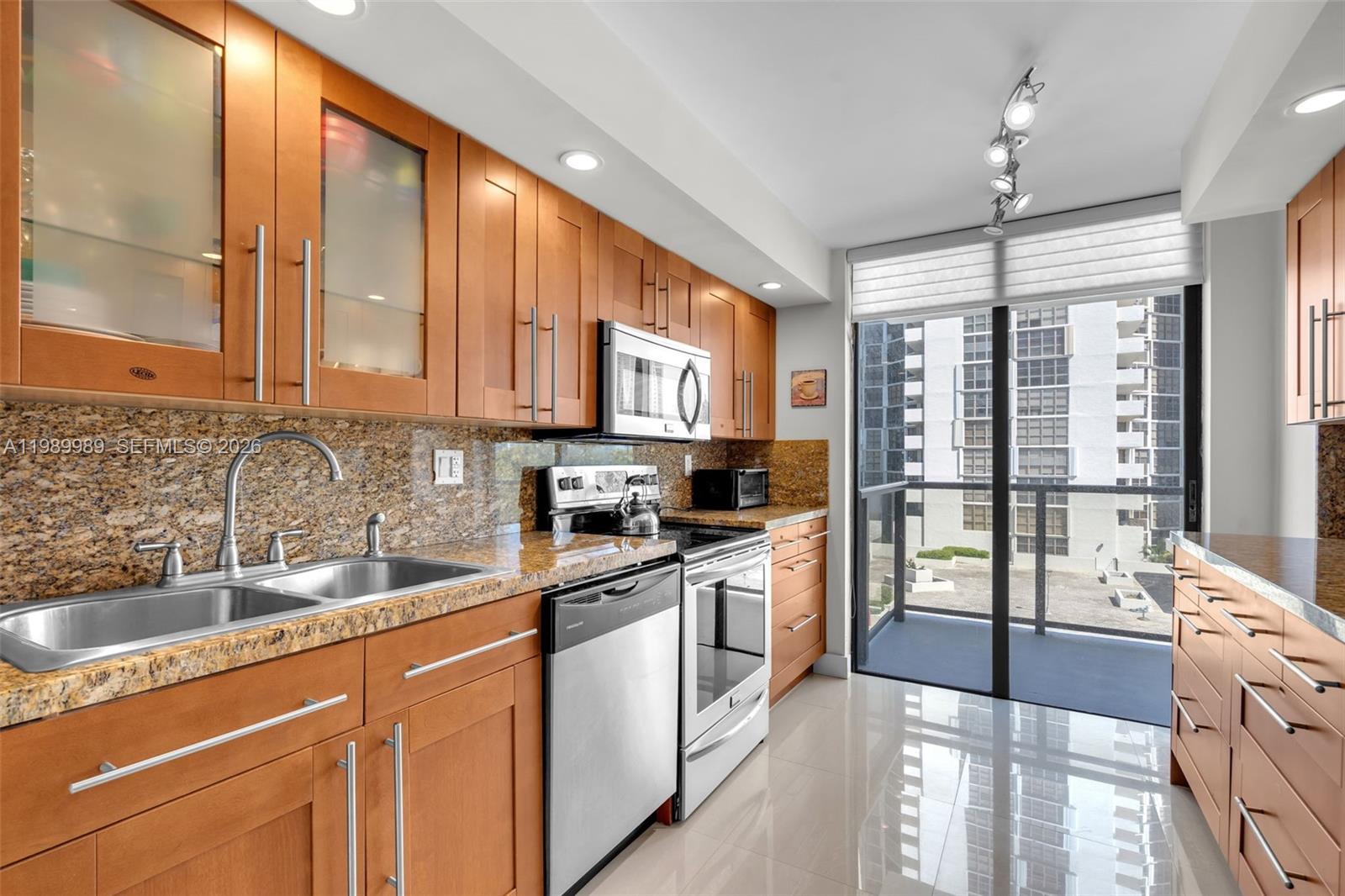 THE CLIPPER AT BISC COVE - Residential