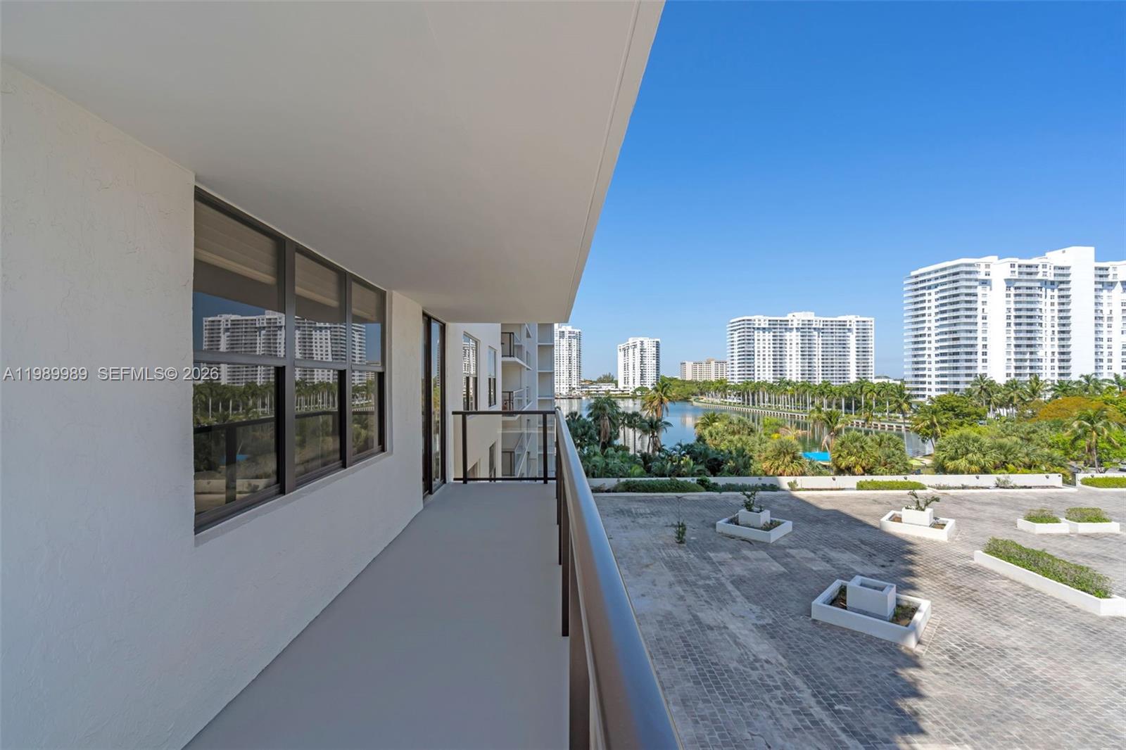 THE CLIPPER AT BISC COVE - Residential