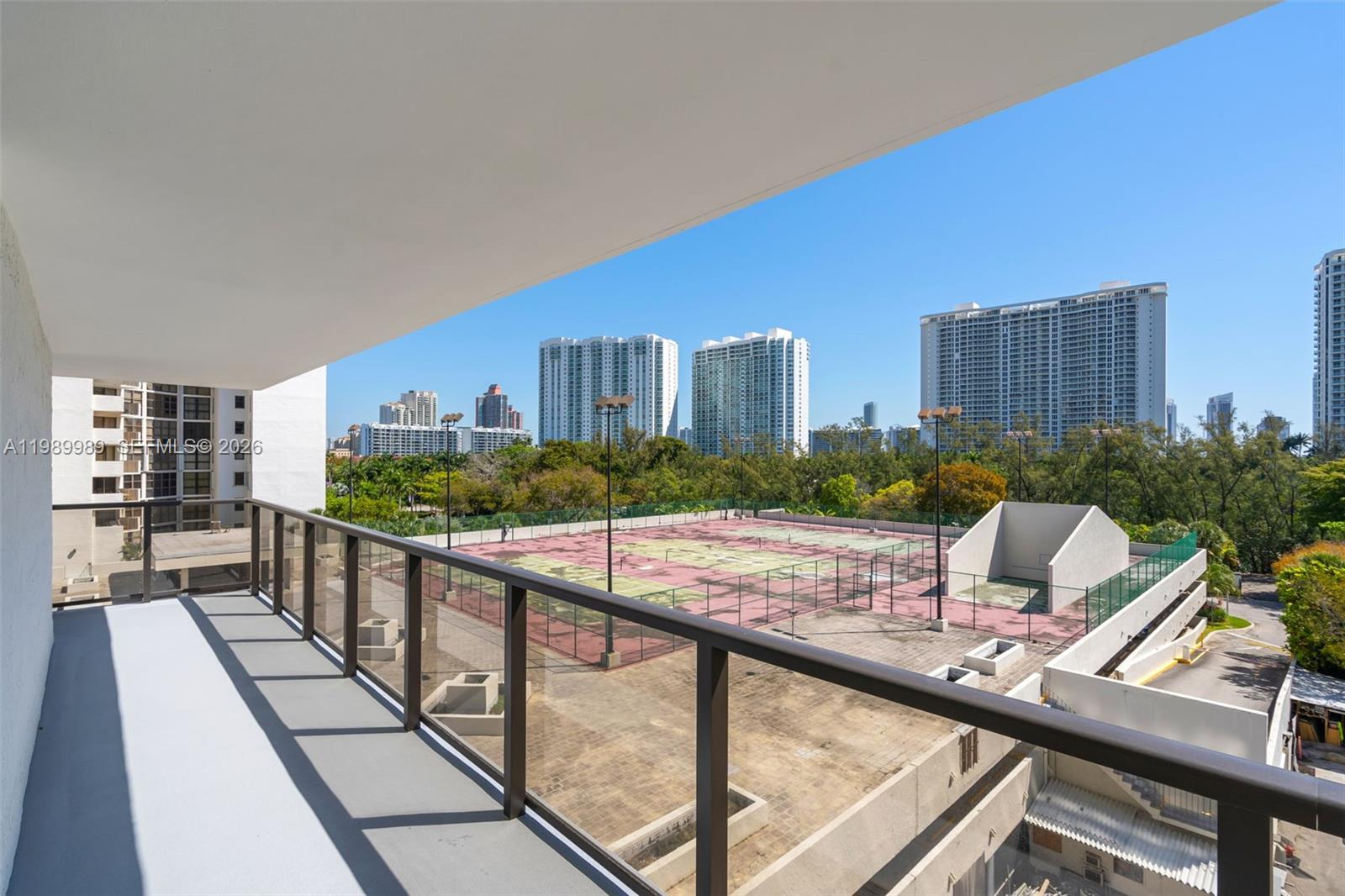 THE CLIPPER AT BISC COVE - Residential