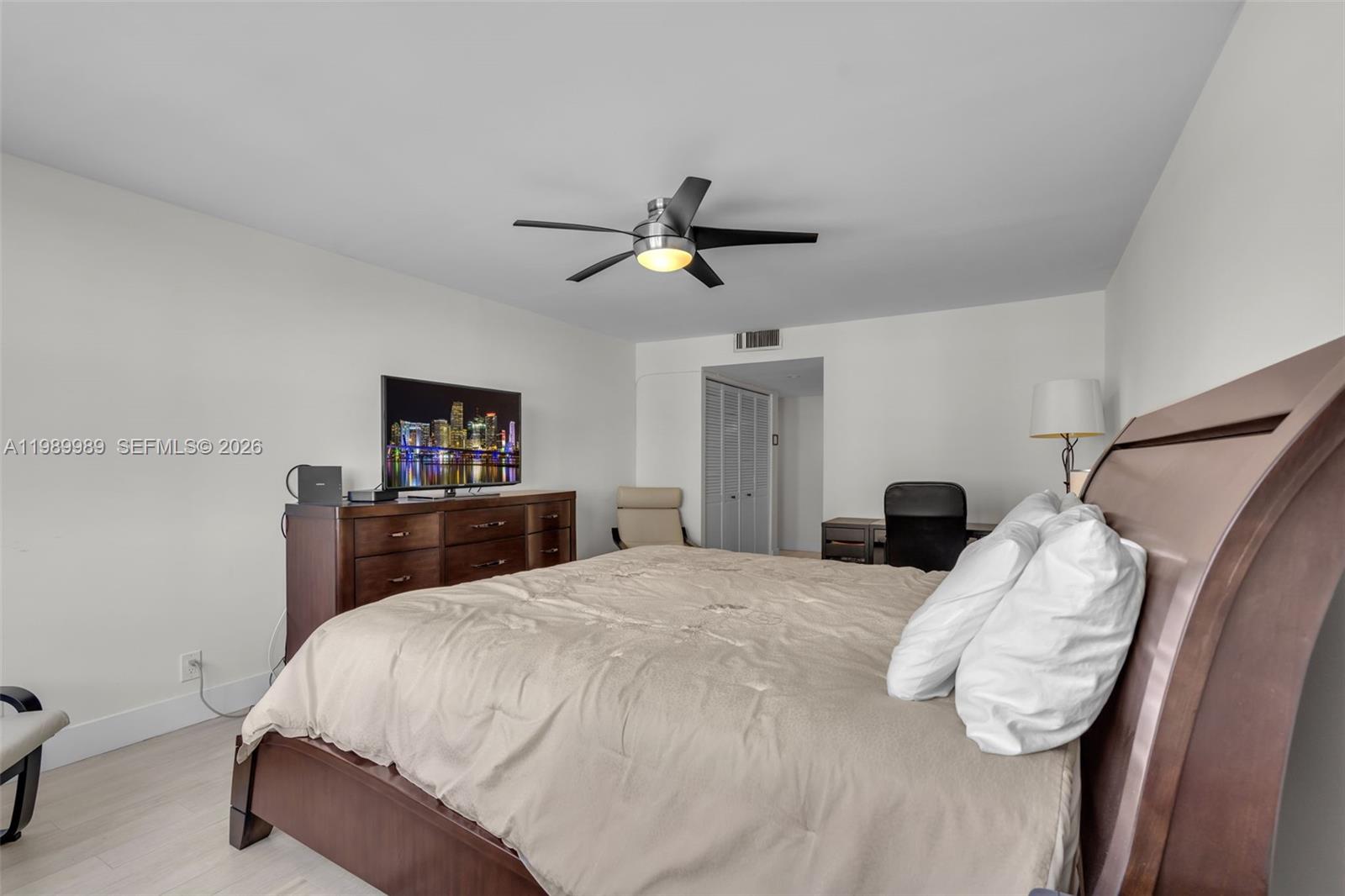 THE CLIPPER AT BISC COVE - Residential