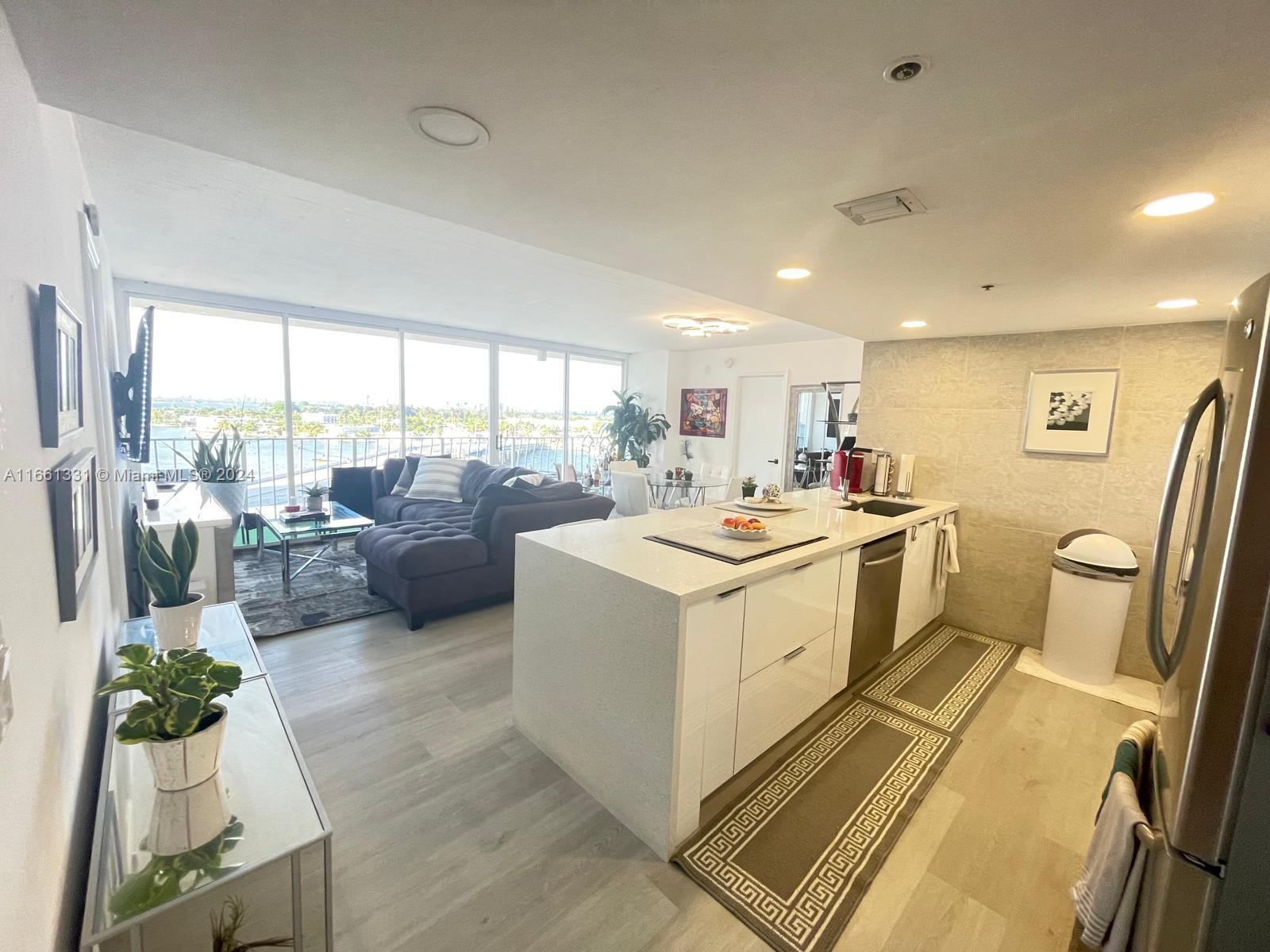 THE GRANDVIEW PALACE COND - Residential