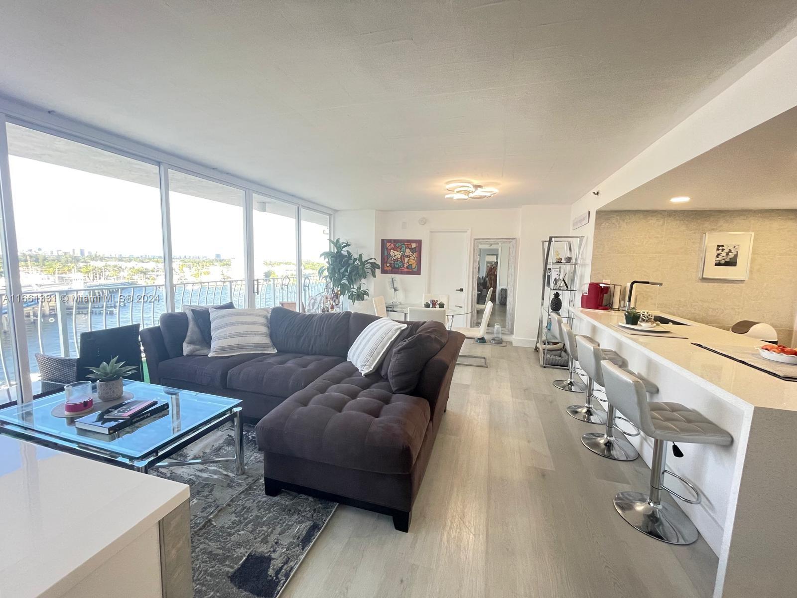 THE GRANDVIEW PALACE COND - Residential