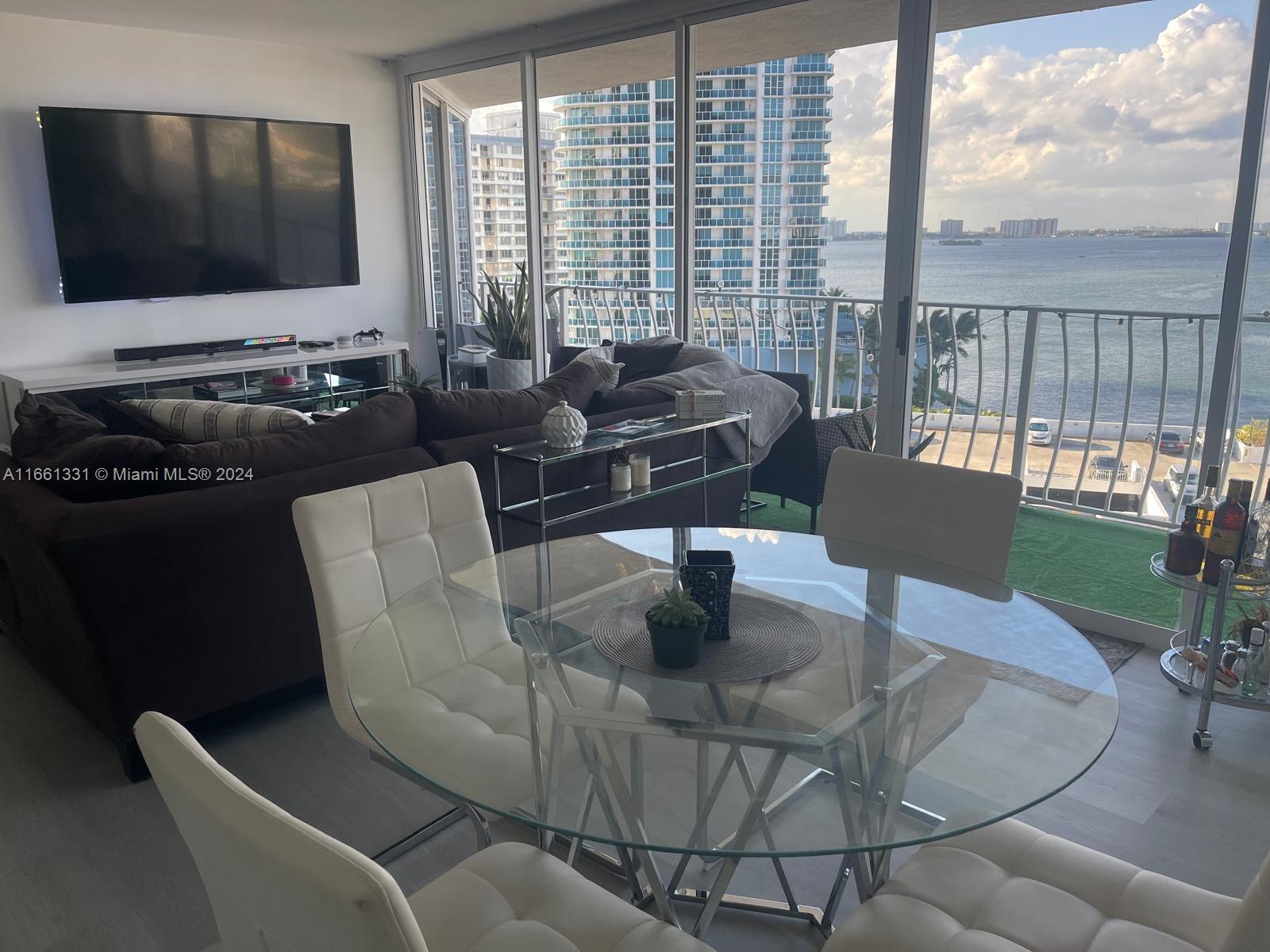 THE GRANDVIEW PALACE COND - Residential
