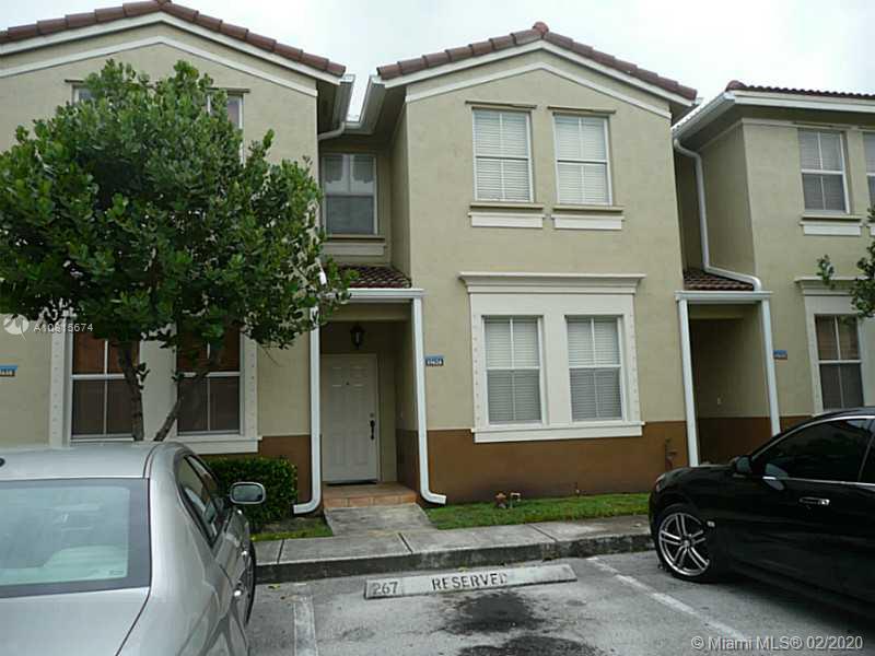 Guard gated community.
3 bedrooms , two and half baths.
Tile and wood floor.