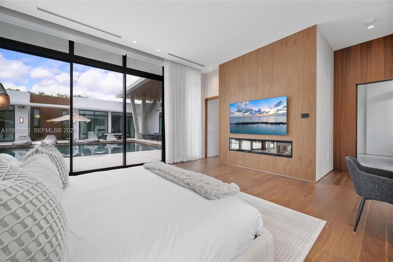 MIAMI SHORES BAY VIEW - Residential