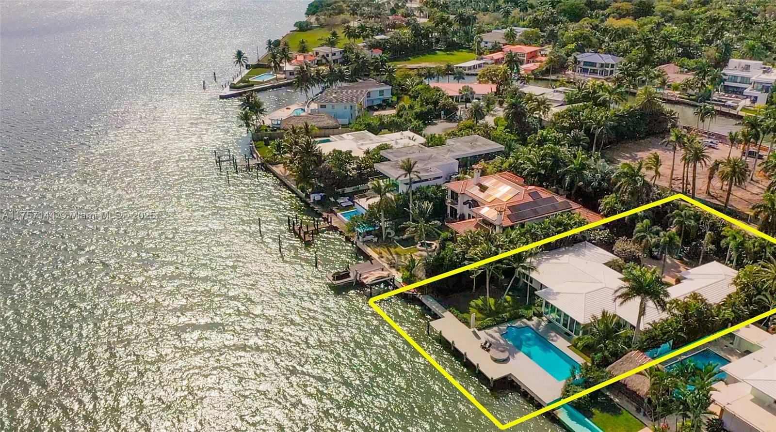 BELLE MEADE ISLAND - Land
