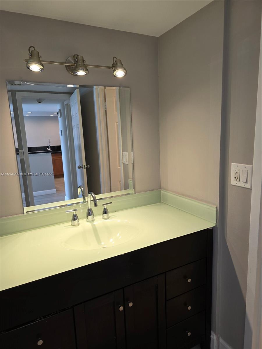 ARLEN HOUSE EAST CONDO - Residential Lease