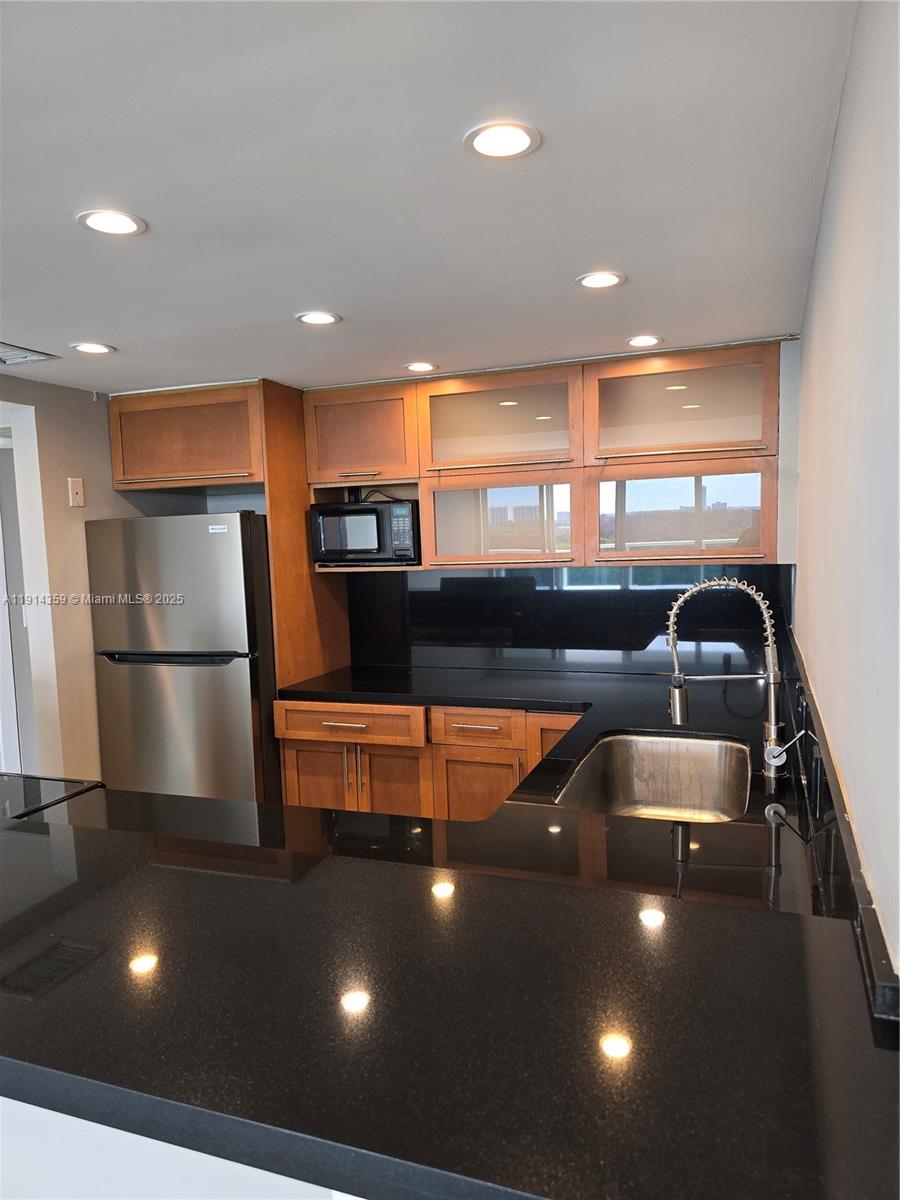 ARLEN HOUSE EAST CONDO - Residential Lease