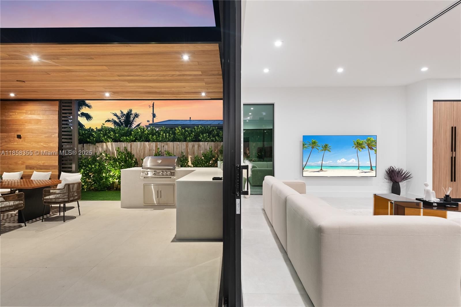 HIGHLAND WOODS SEC 4 - Residential Lease