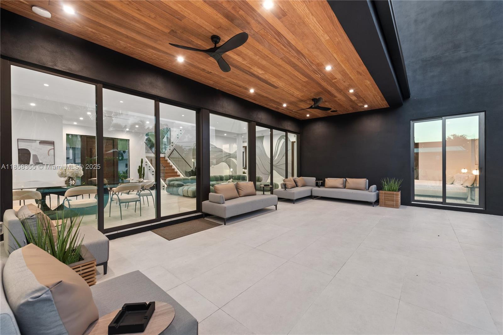 HIGHLAND WOODS SEC 4 - Residential Lease