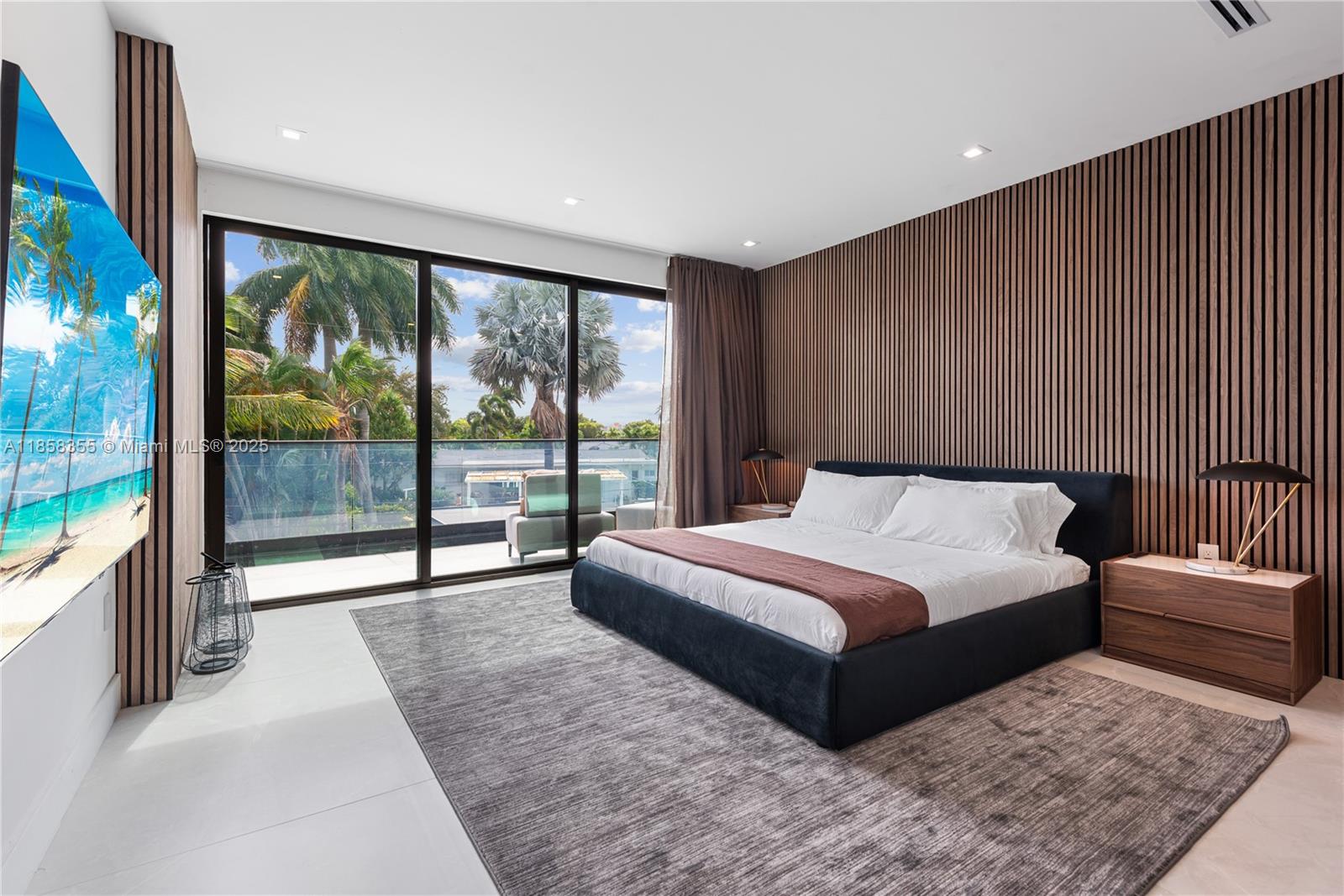 HIGHLAND WOODS SEC 4 - Residential Lease