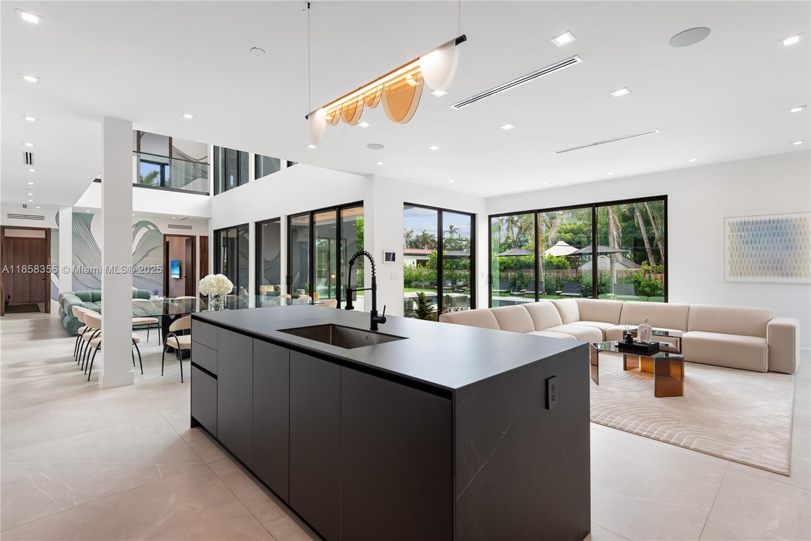 HIGHLAND WOODS SEC 4 - Residential Lease