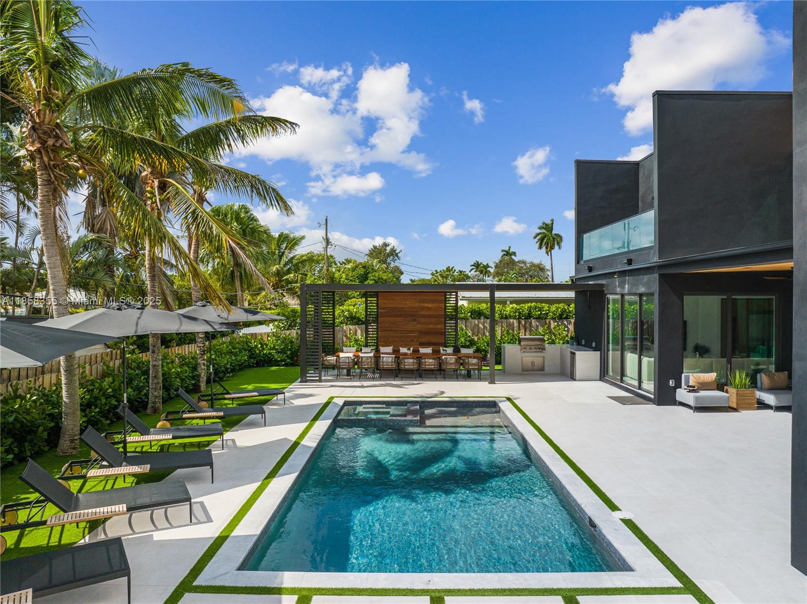 HIGHLAND WOODS SEC 4 - Residential Lease