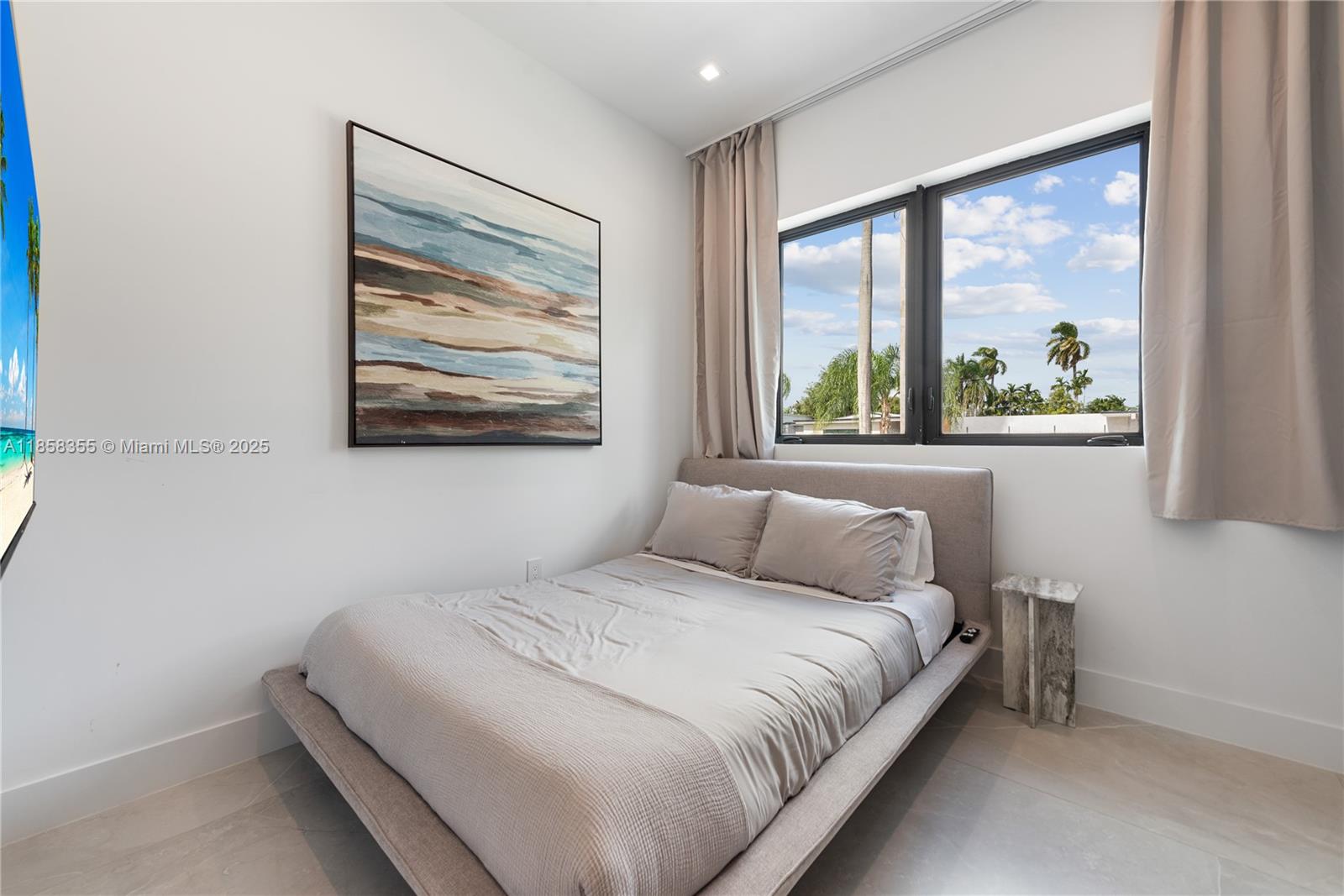 HIGHLAND WOODS SEC 4 - Residential Lease