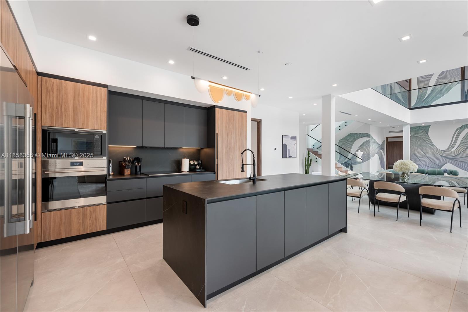 HIGHLAND WOODS SEC 4 - Residential Lease