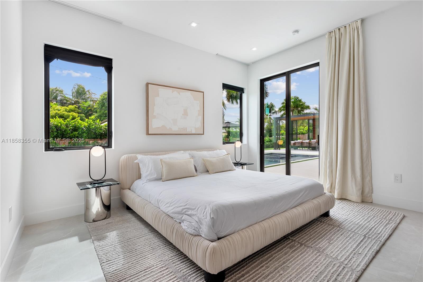 HIGHLAND WOODS SEC 4 - Residential Lease