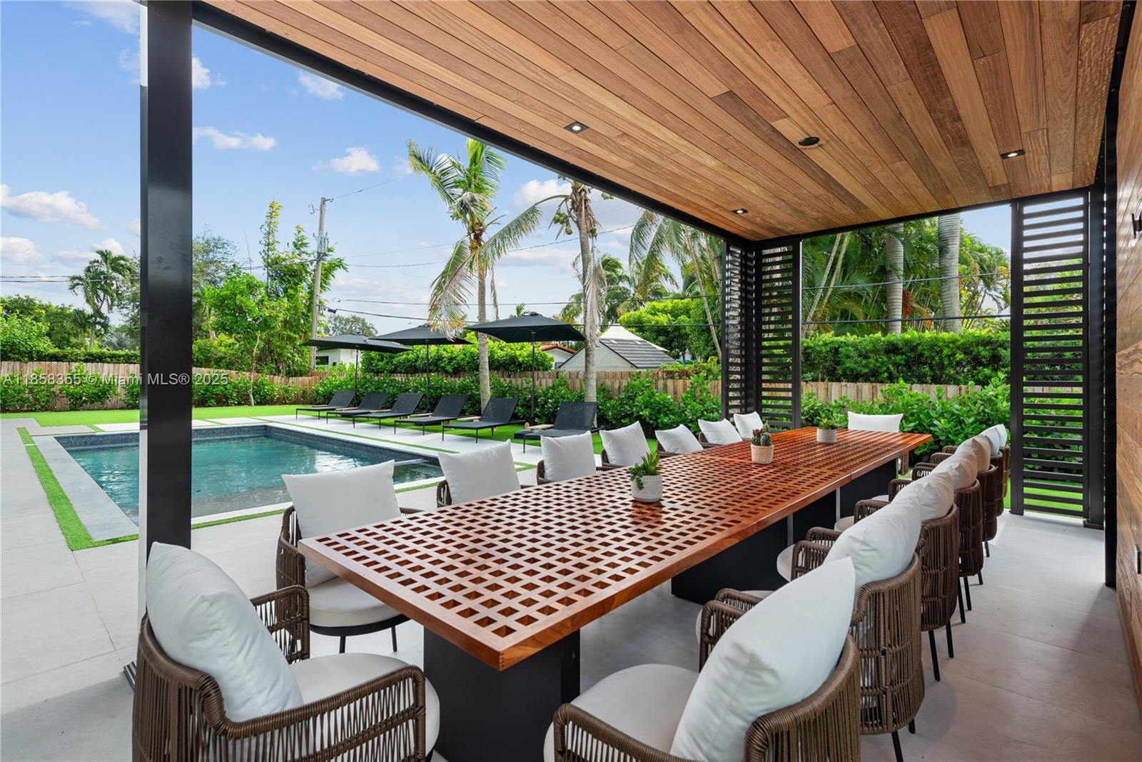 HIGHLAND WOODS SEC 4 - Residential Lease