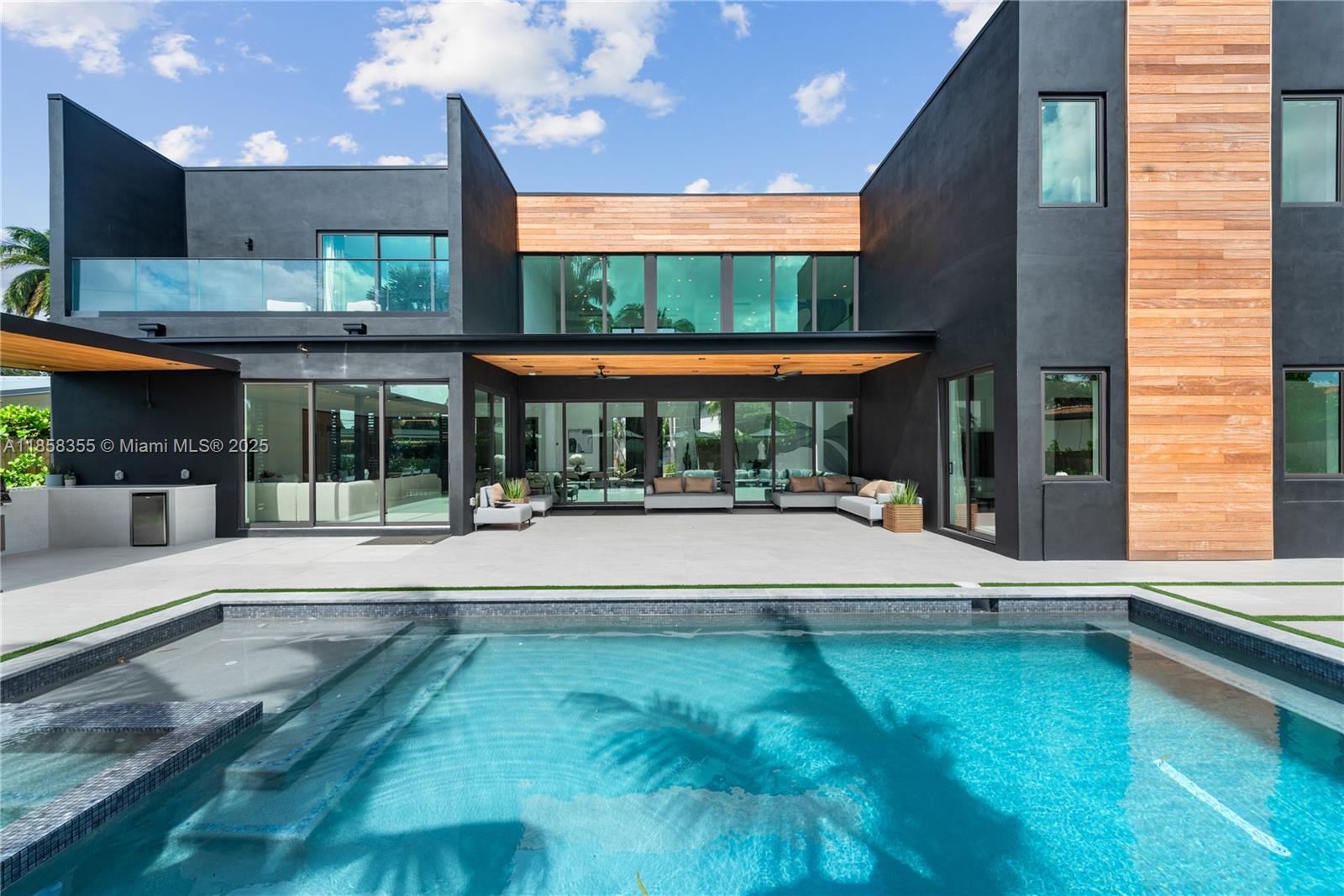 HIGHLAND WOODS SEC 4 - Residential Lease