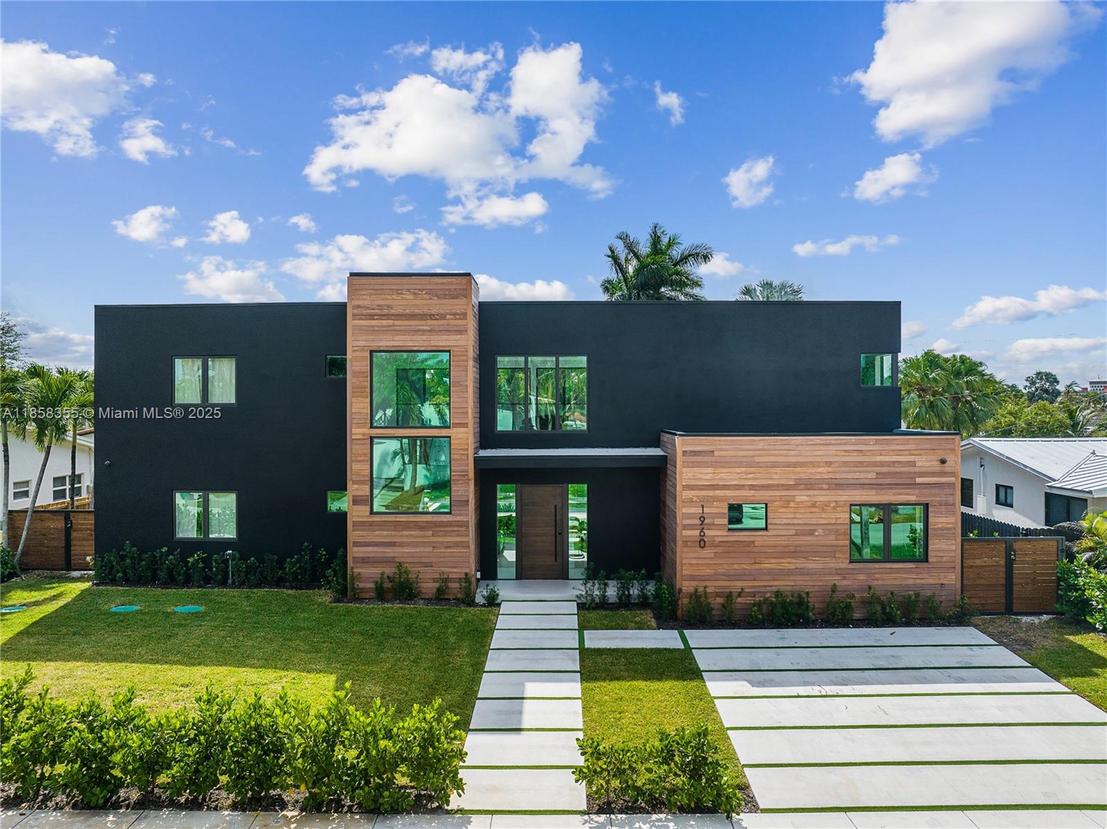 HIGHLAND WOODS SEC 4 - Residential Lease