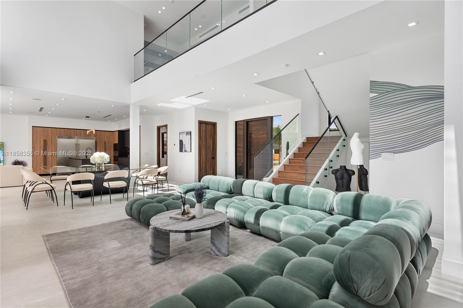 HIGHLAND WOODS SEC 4 - Residential Lease