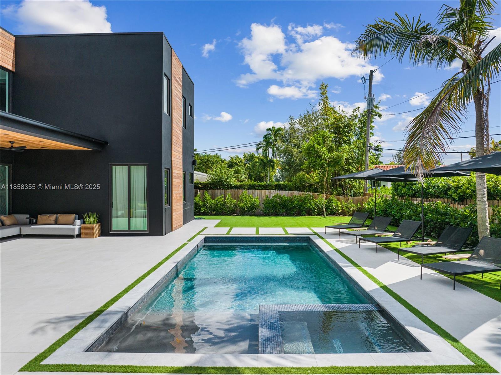 HIGHLAND WOODS SEC 4 - Residential Lease