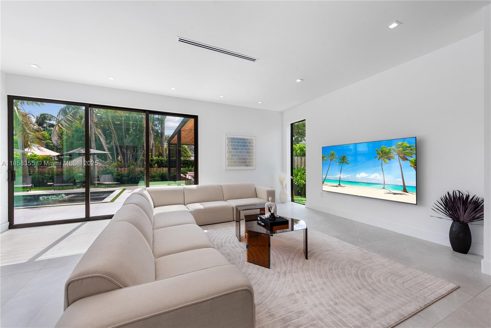 HIGHLAND WOODS SEC 4 - Residential Lease