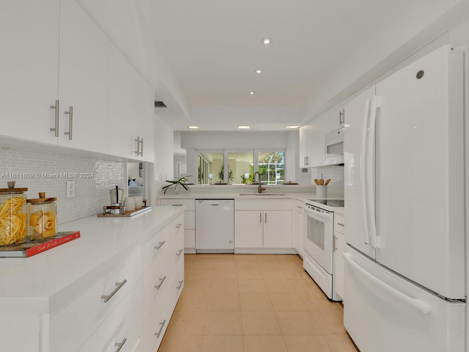 MASHTA ISLAND - Residential