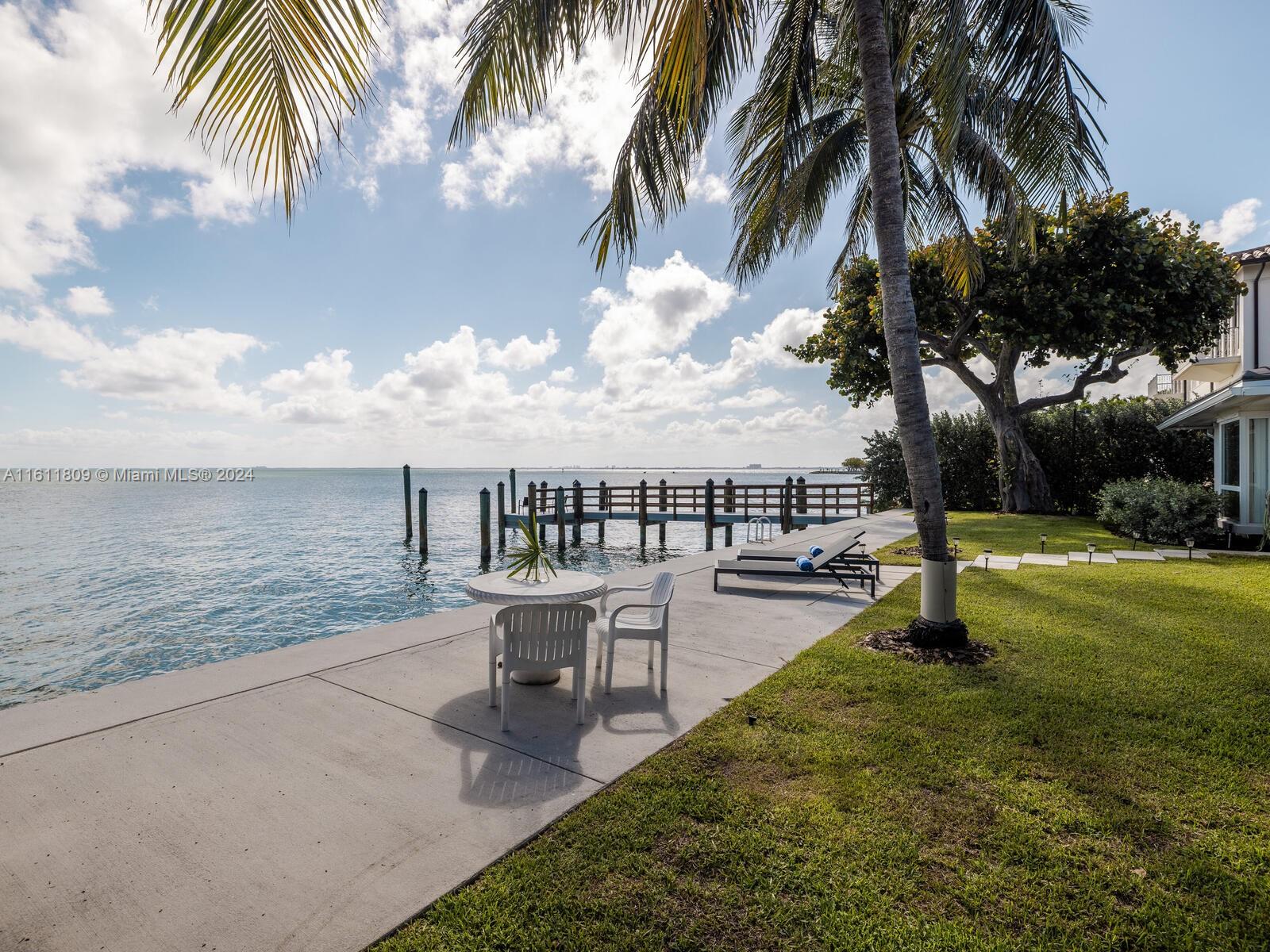 MASHTA ISLAND - Residential