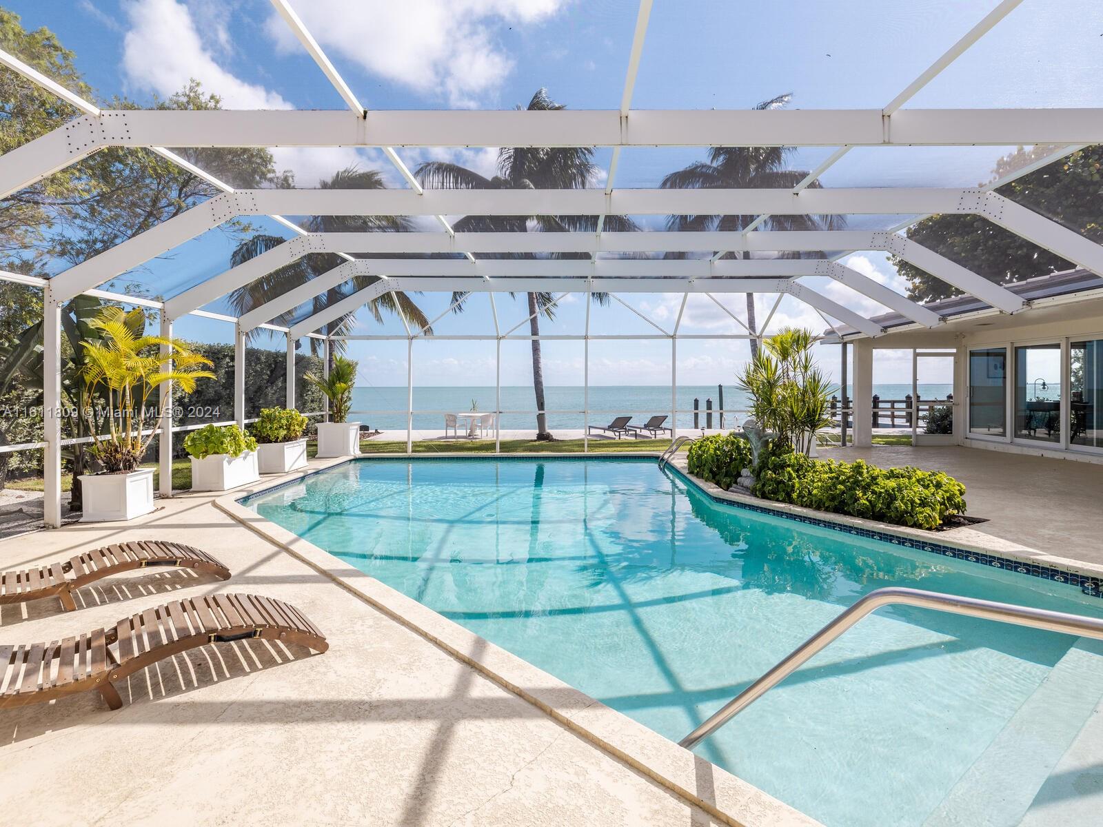 MASHTA ISLAND - Residential