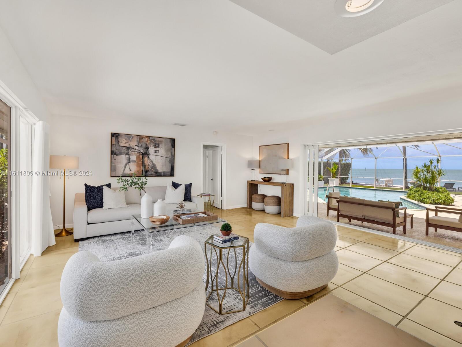 MASHTA ISLAND - Residential