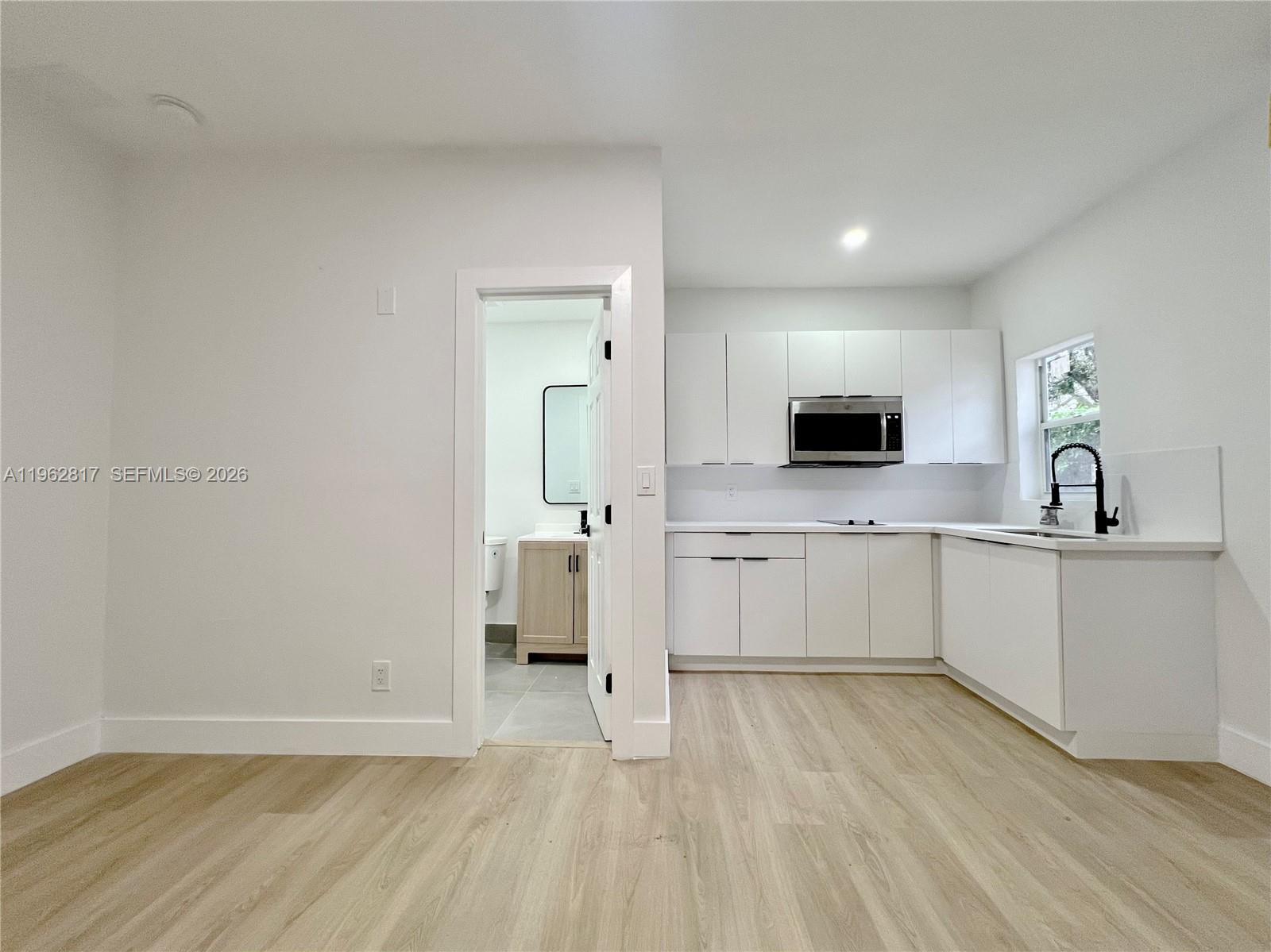 2480 NW 96th St B - Image 1