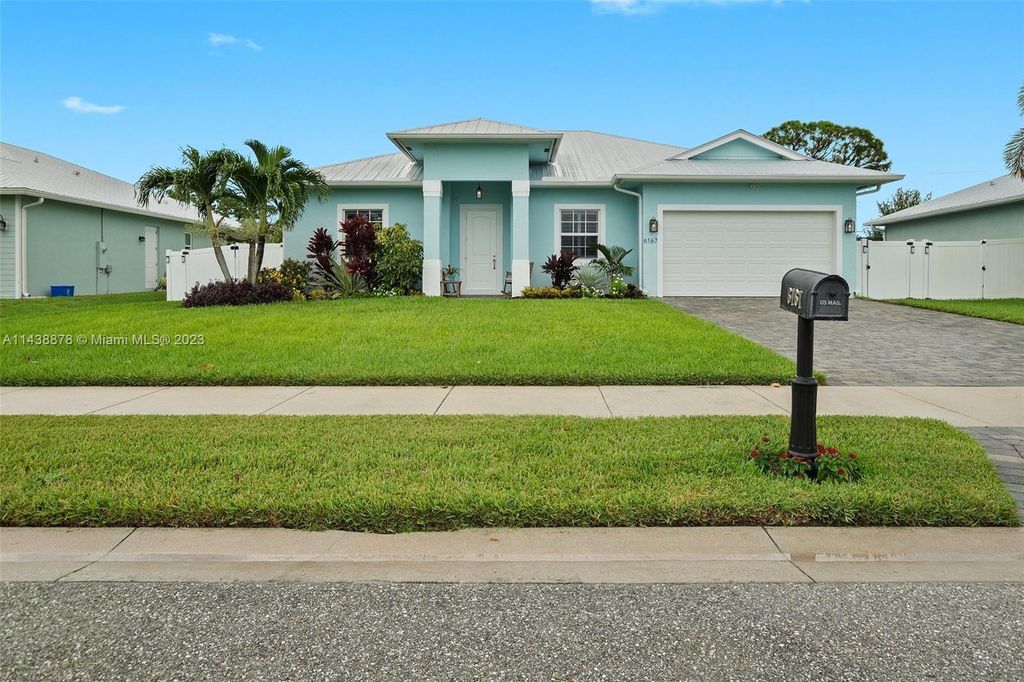 Photo of 6167 SE Amethyst Ter, Hobe Sound, FL 33455 (MLS # A11438878)