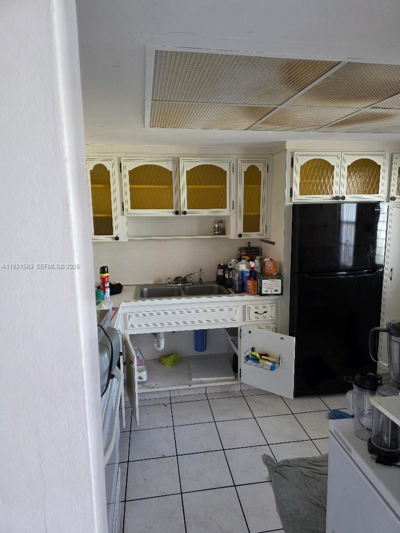 FOURTH MOORINGS CONDO - Residential