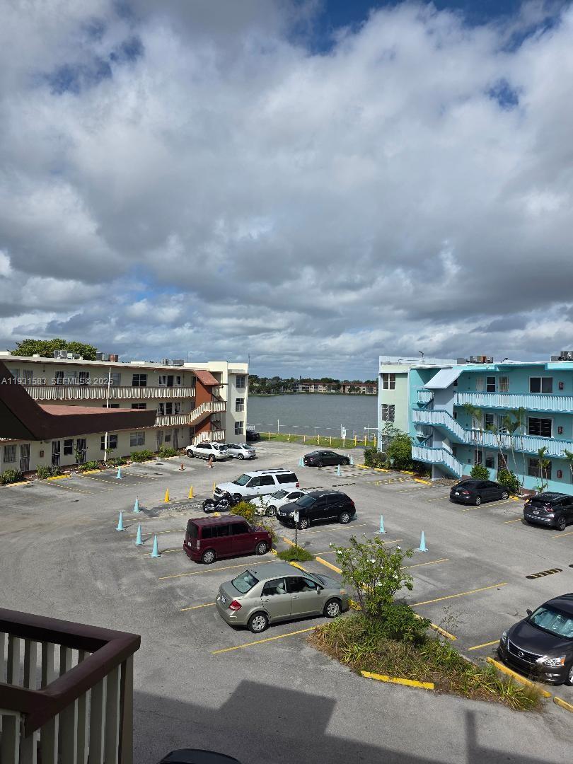 FOURTH MOORINGS CONDO - Residential