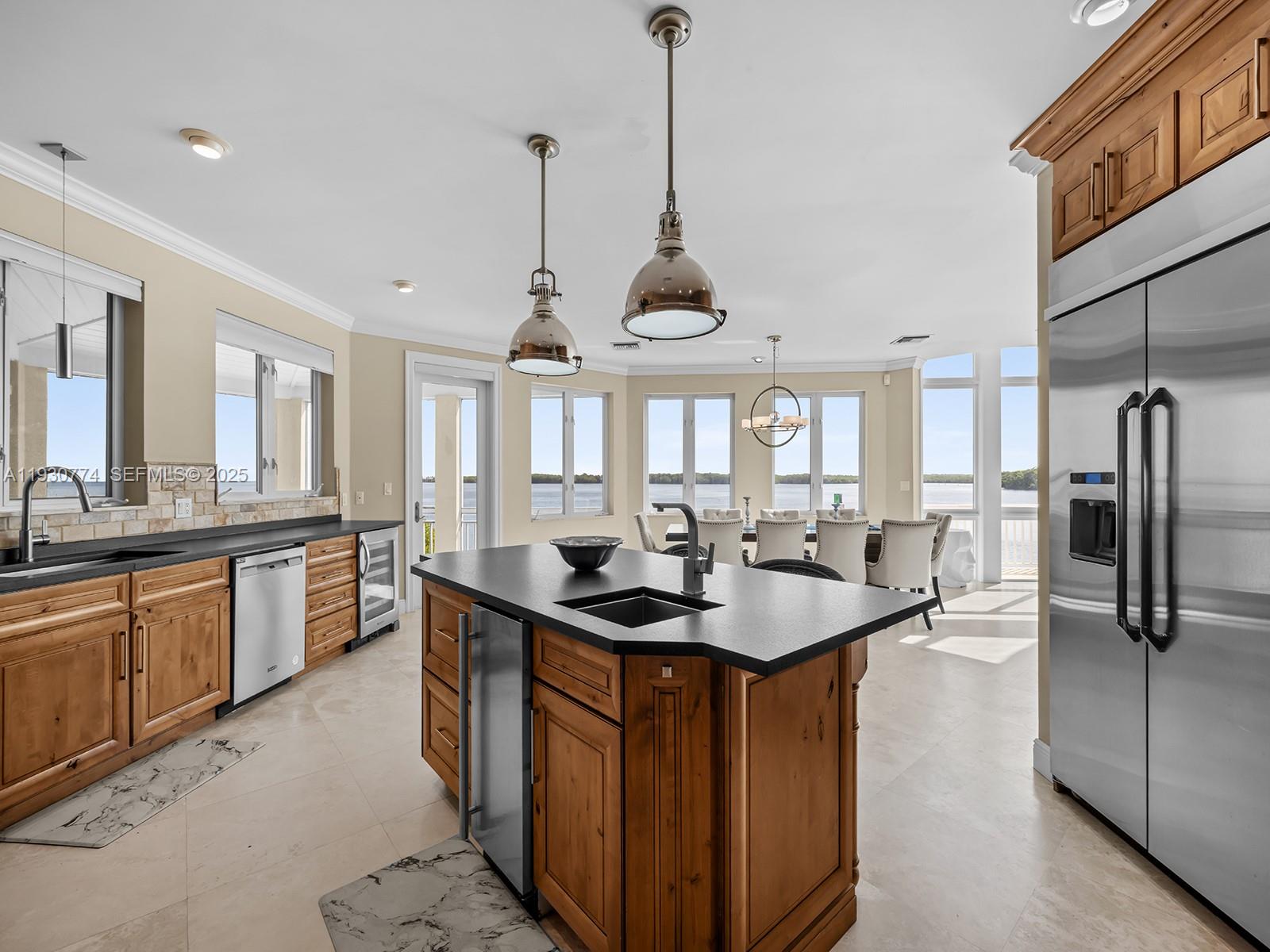 OCEAN ISLE ESTATE - Residential