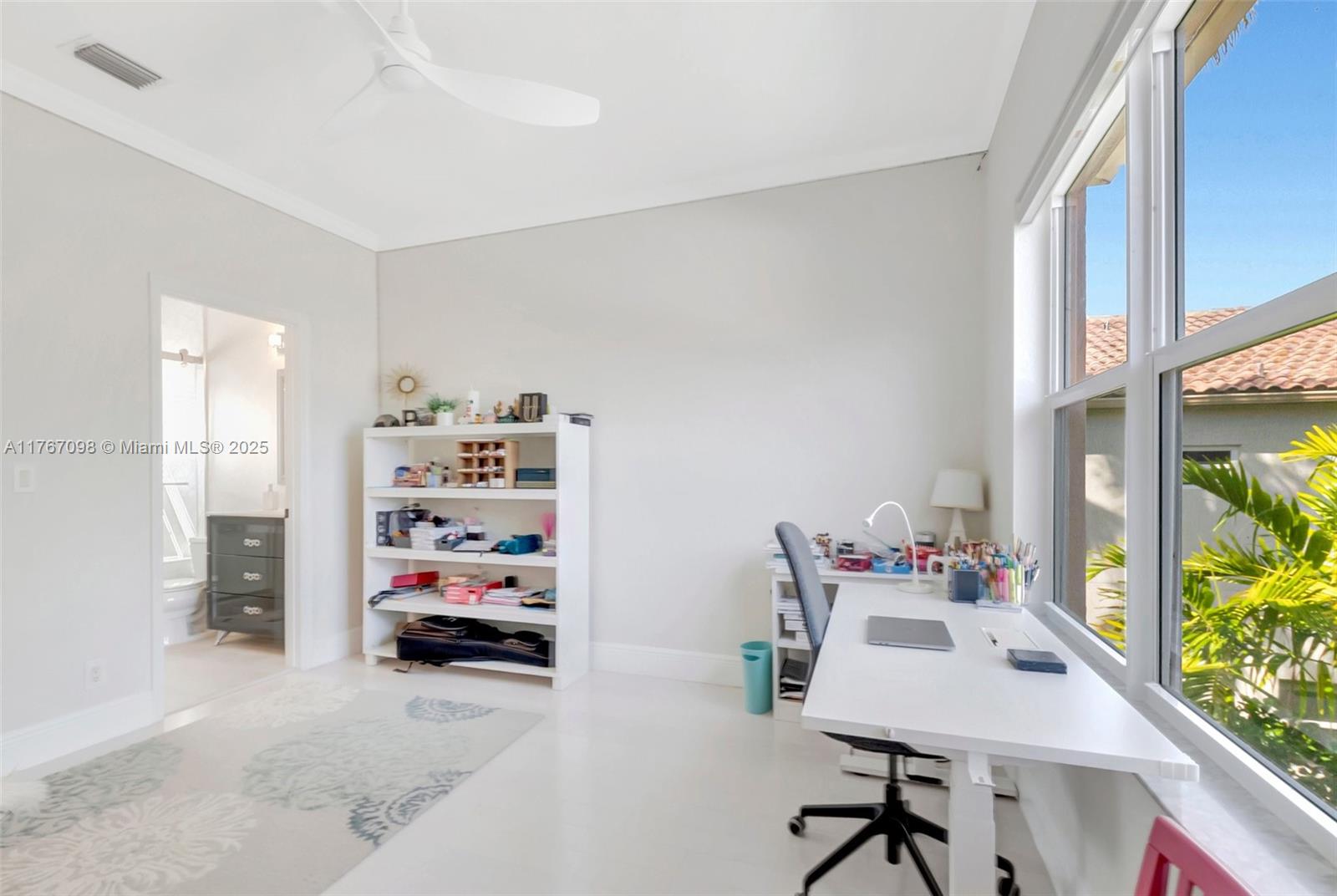 ROYAL PALM FOREST - Residential