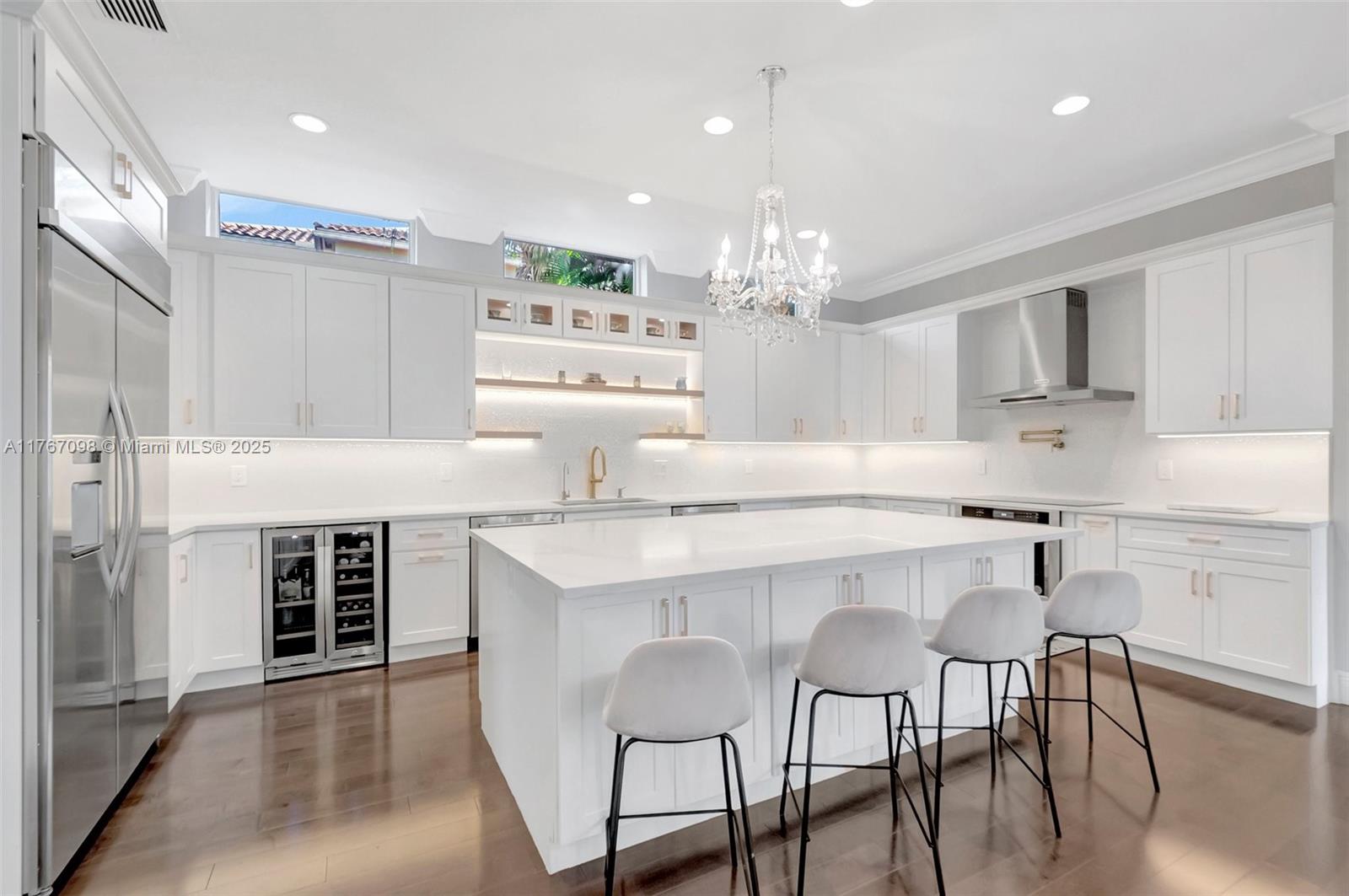 ROYAL PALM FOREST - Residential