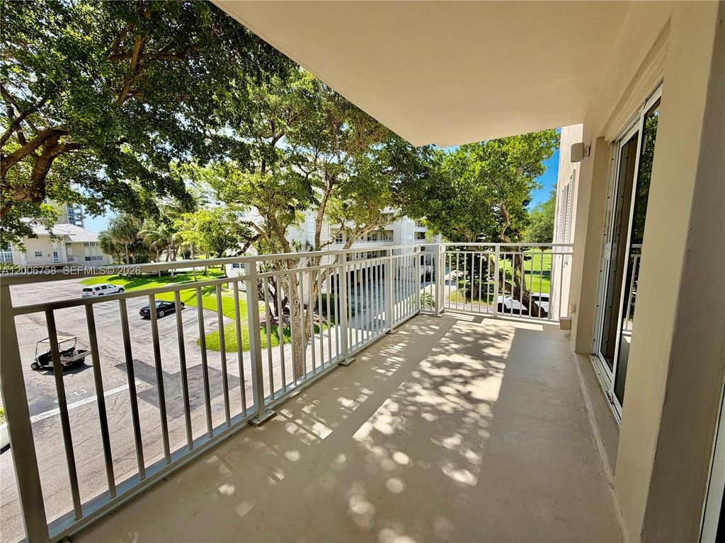 Photo of 950 De Soto Rd #3C, Boca Raton, FL 33432 (MLS # A12006758)