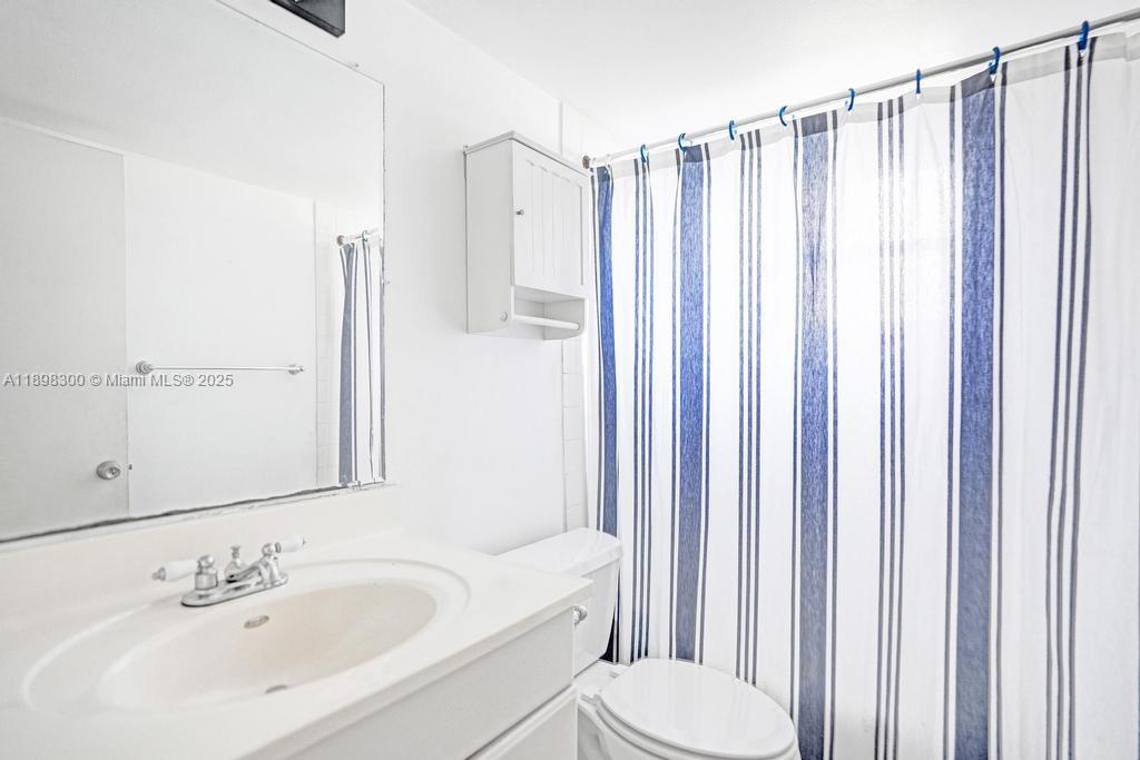 APPLE CREEK - Residential Lease