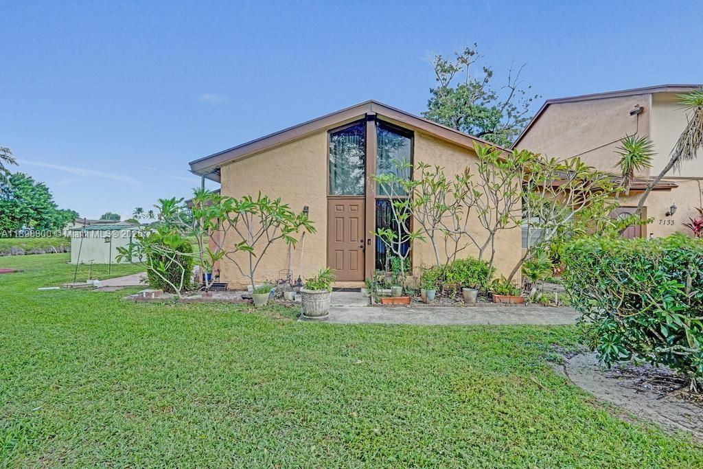 APPLE CREEK - Residential Lease