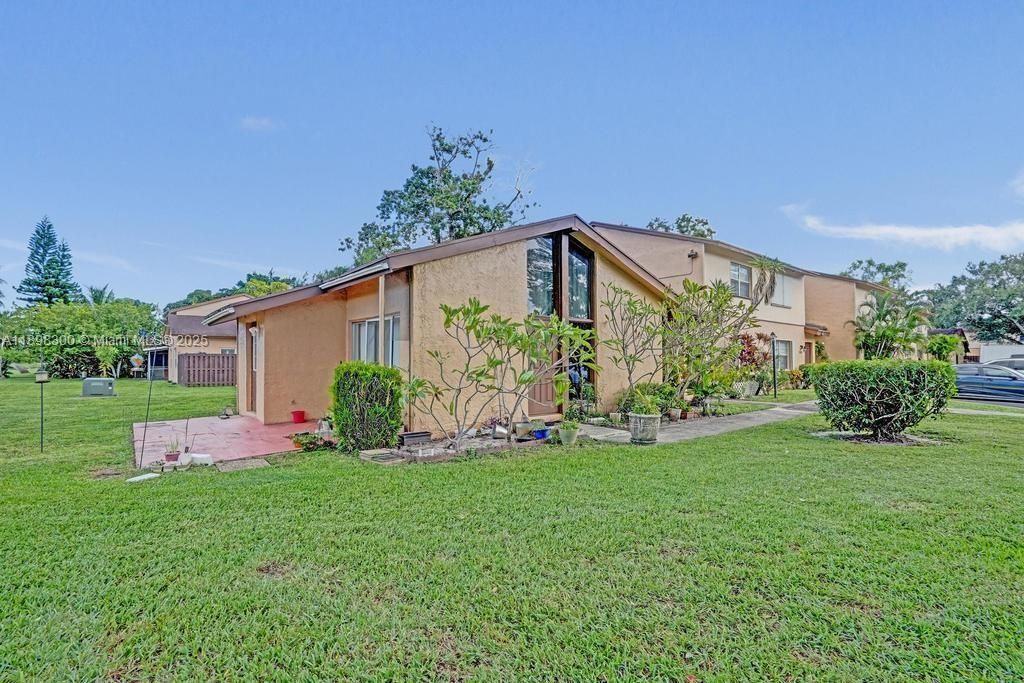 Photo of 7135 W Sunrise Blvd #7135, Plantation, FL 33313 (MLS # A11898300)