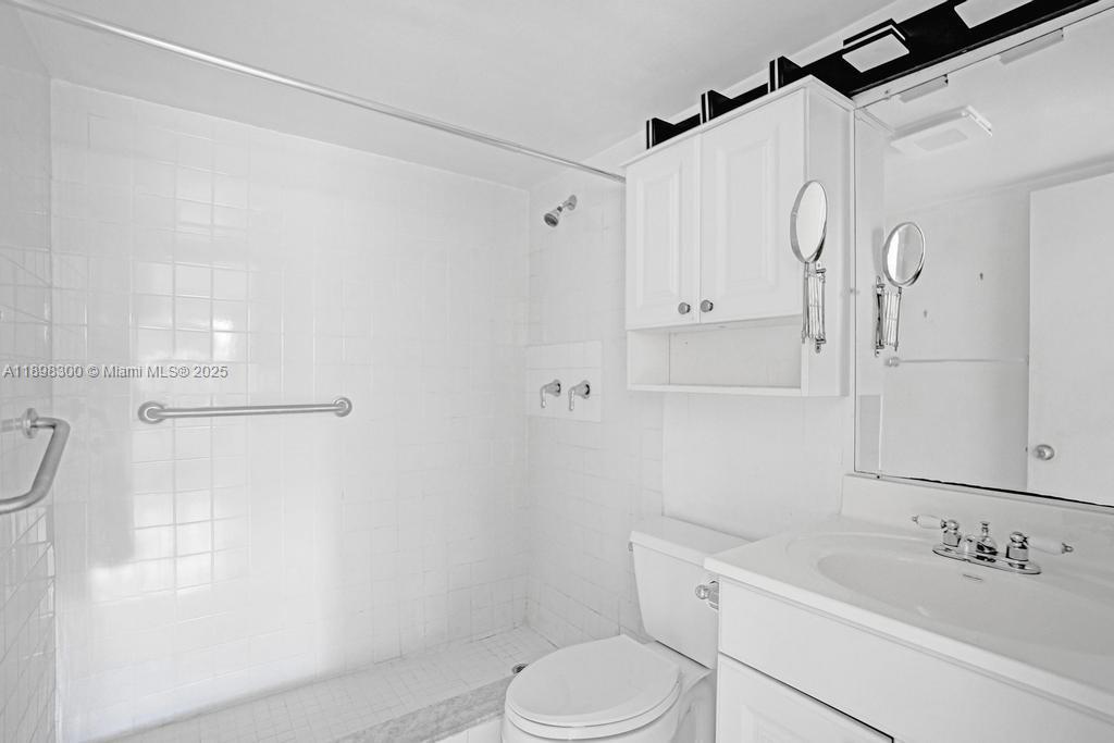 APPLE CREEK - Residential Lease