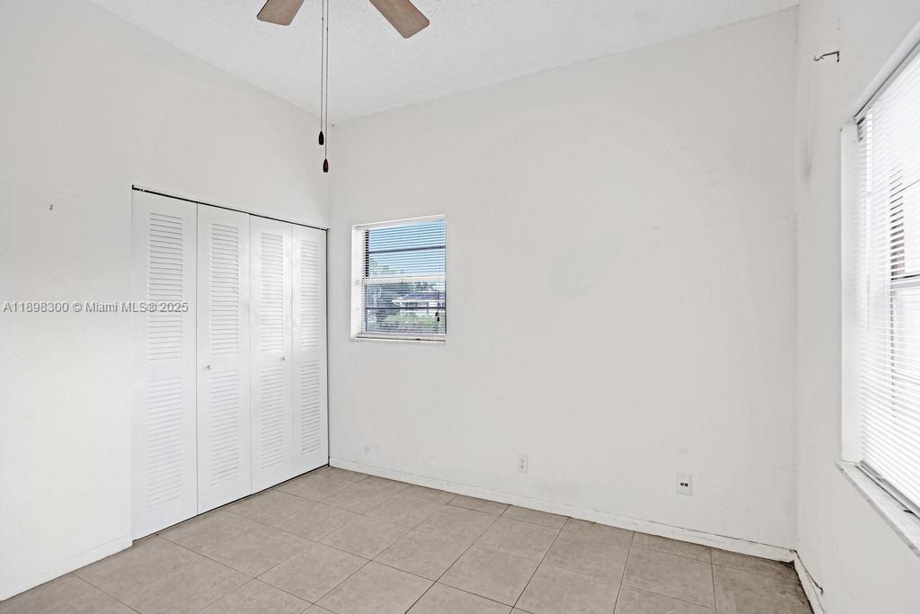 APPLE CREEK - Residential Lease