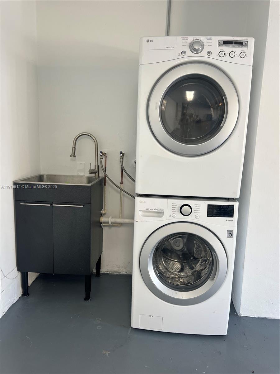 SECTOR 2-PARCELS 21A 25 2 - Residential Lease