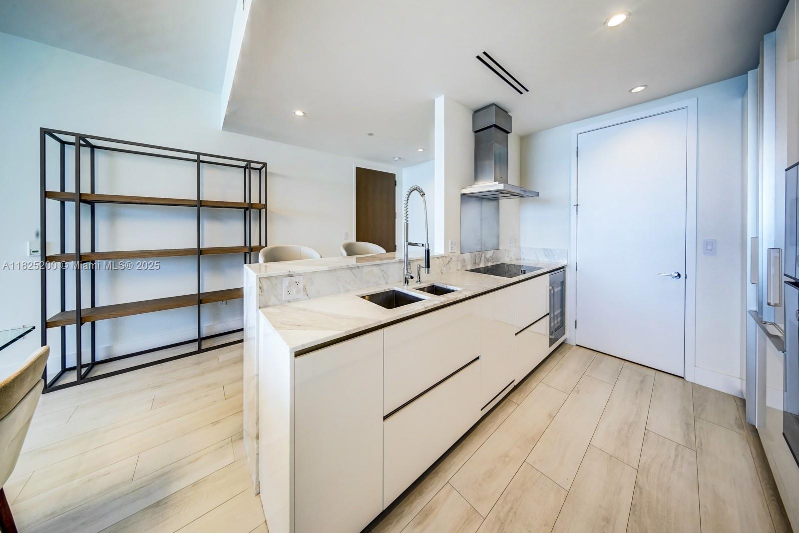 OCEANA BAL HARBOUR CONDO - Residential Lease