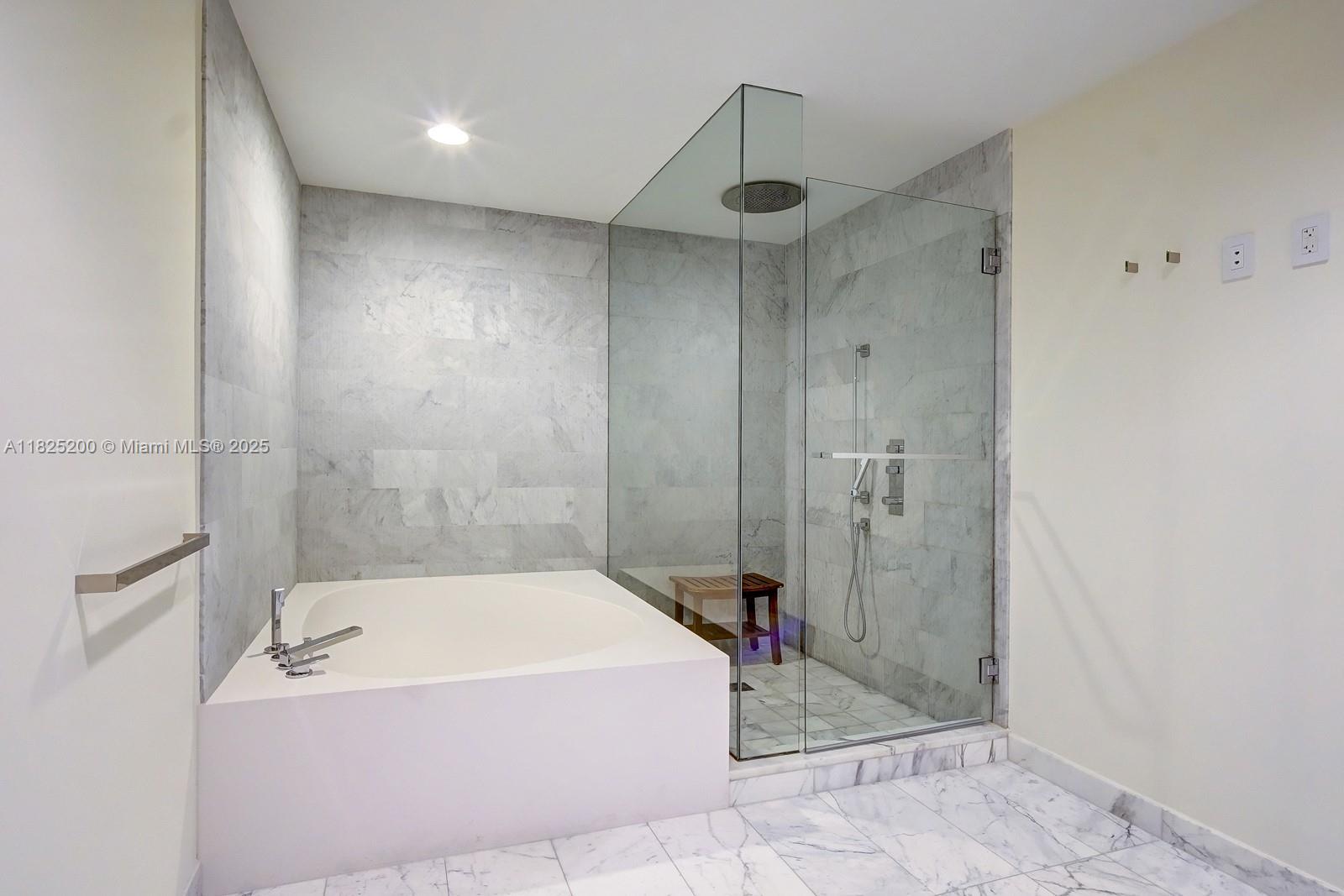 OCEANA BAL HARBOUR CONDO - Residential Lease