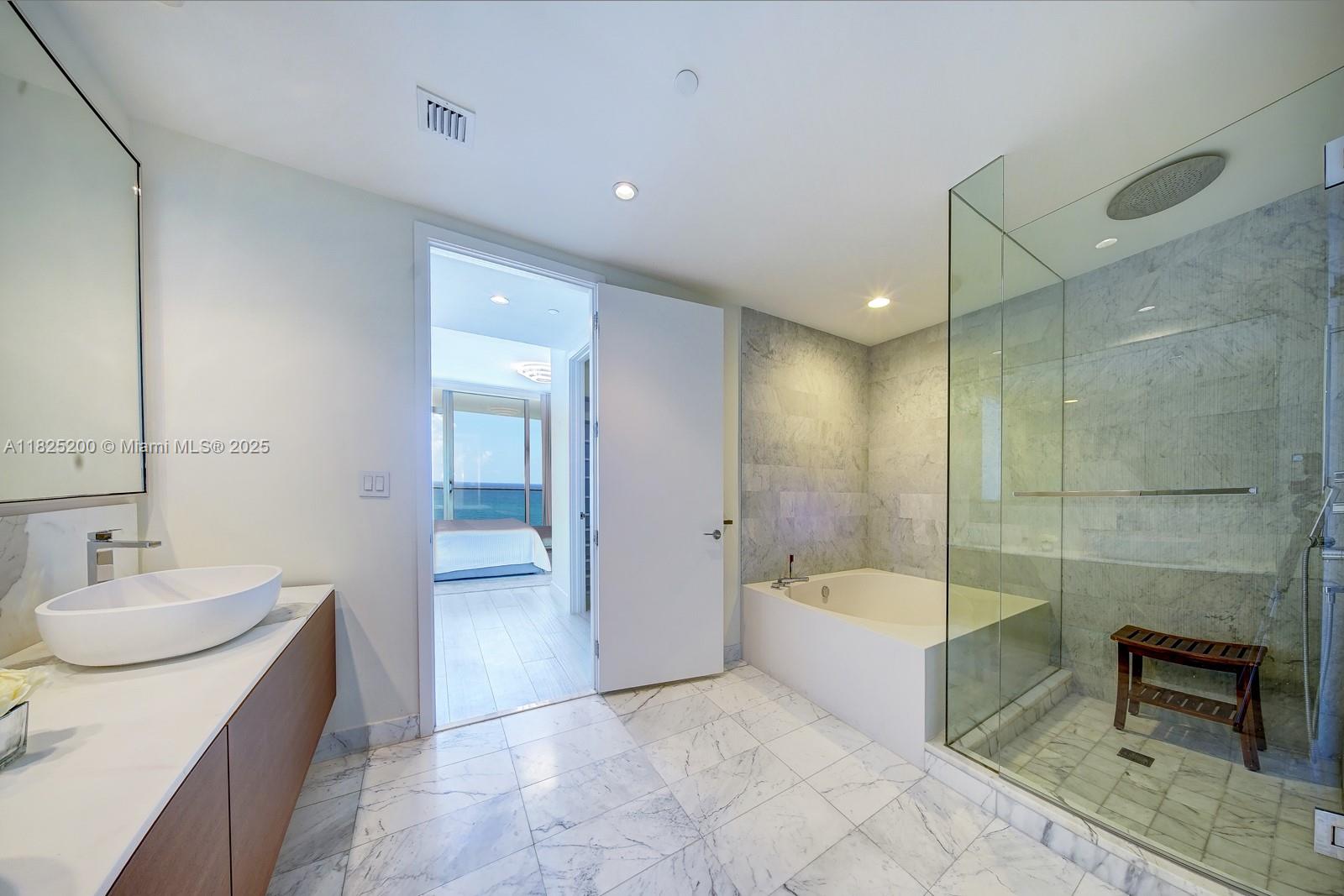 OCEANA BAL HARBOUR CONDO - Residential Lease