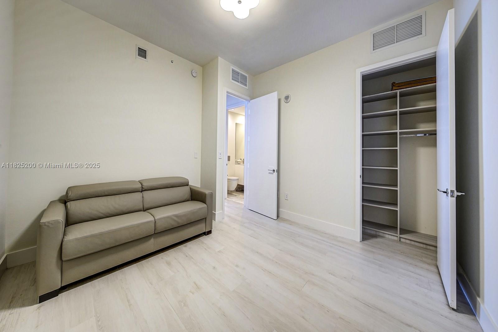 OCEANA BAL HARBOUR CONDO - Residential Lease