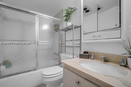 HEMISPHERES CONDO - Residential Lease